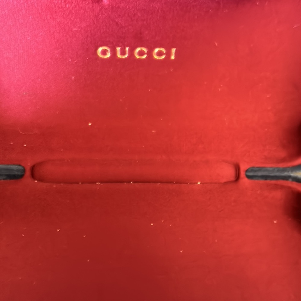 GUCCI CASES - Picture 3 of 4